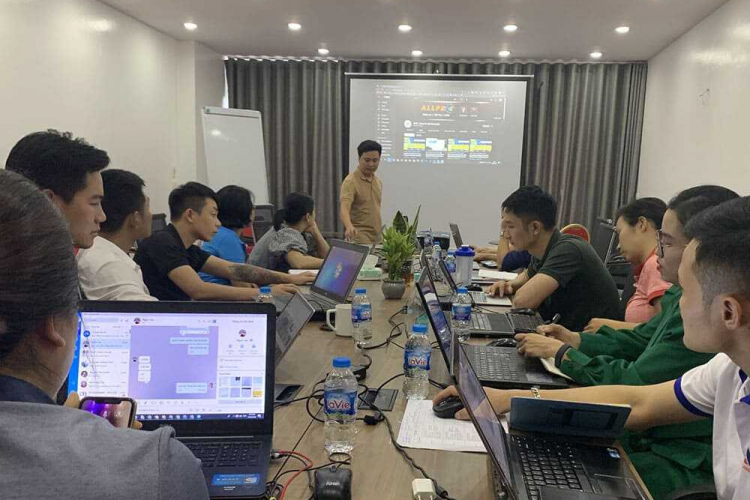  Đăng B&agrave;i Nh&oacute;m FB H&agrave;ng Loạt