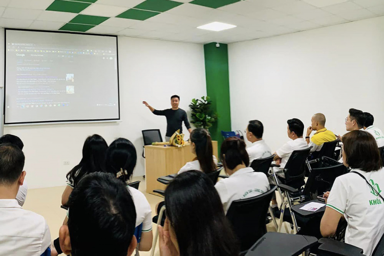 theo d&otilde;i k&ecirc;nh v&agrave; tự động tải video mới đăng để reup đa nền tảng